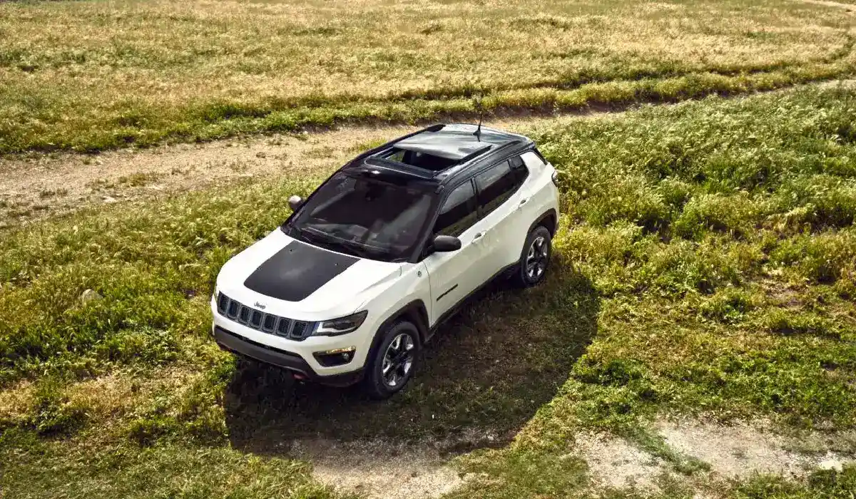 Jeep - Compass Sport - Best Car Rentals - Best Preowned Car - Exclusive Concierge Club.webp